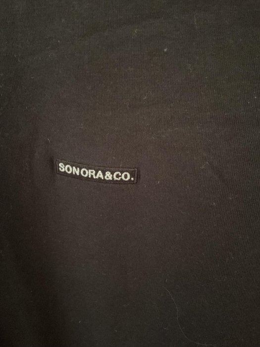 Sonora黑色純棉長袖圓領T恤