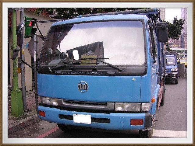 【帝益汽材】日產UD 11~17噸MK MKB LK LKC 1996~2009年輔助鏡