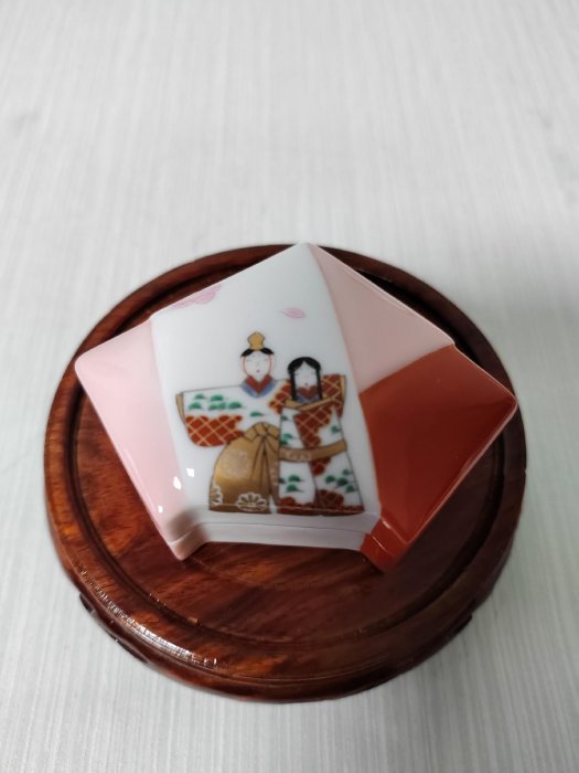 【店主收藏】日本回流 皇室御用瓷器深川制花嫁系列香盒-23472