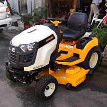 全新U-MO美國進口CUB CADET KOHLER23HP雙缸駕駛式割草機(專業商業引擎/動力方向盤/電動刀盤昇降)