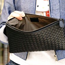 Bottega Veneta Intrecciato Nappa Clutch 中型編織手拿包 黑