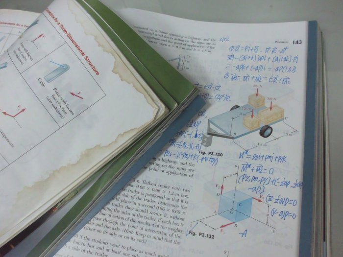 D4-5☆『Vector Mechanics for Engineers：Statics (SI Units) 9/e』