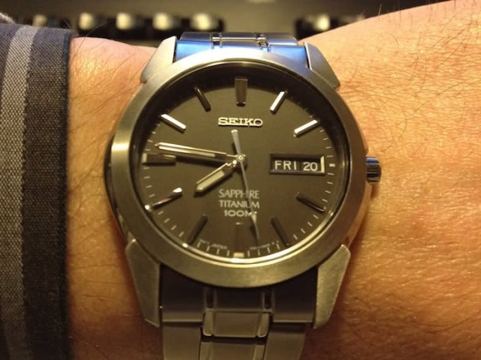 SEIKO WATCH 日本精工藍寶石鏡面鐵灰武士面盤超輕鈦金屬時尚鋼帶腕錶 型號：SGG731P1【神梭鐘錶】