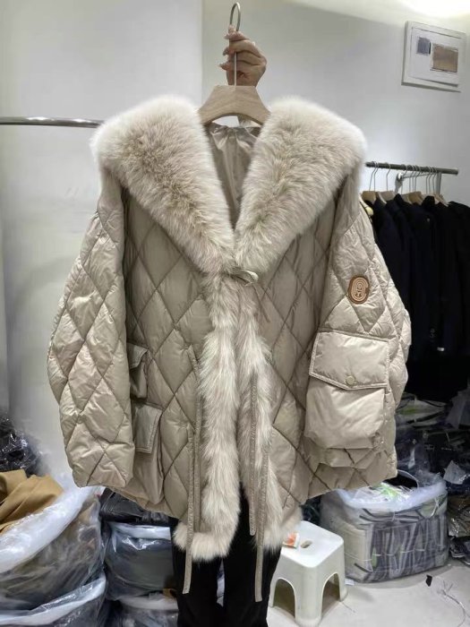 韓版 高質感3色�� 派克服 大衣 菱格 狐狸毛領 皮草外套 輕薄羽絨外套