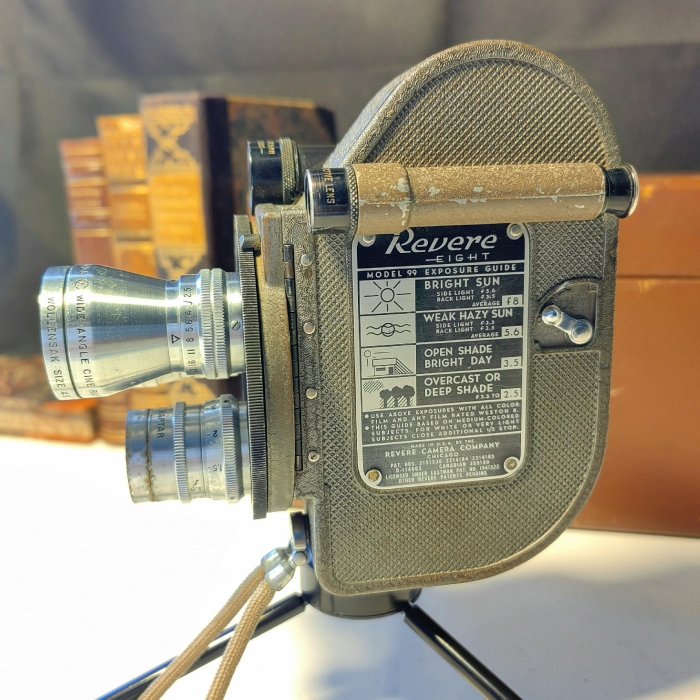古董美國Revere 8毫米電影膠片攝影機3鏡頭帶箱