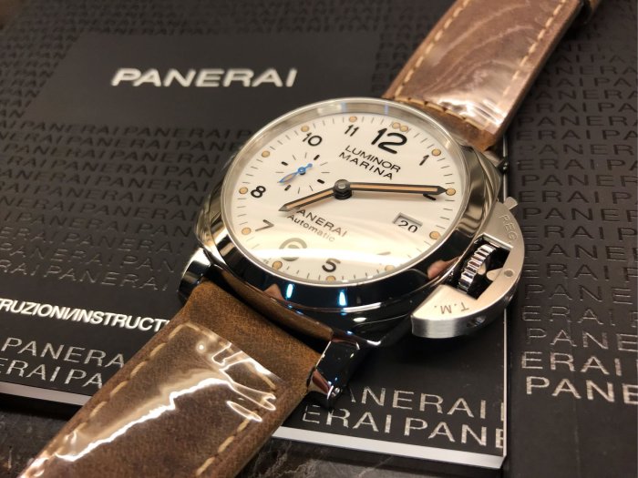 PANERAI pam01499 白面 44mm 薄型 藍針 整體98%新 2017年購買日期