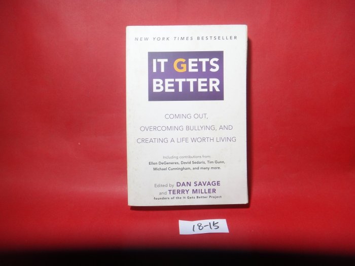 【愛悅二手書坊 18-15】 It Gets Better: Coming Out,Overcoming Bullyin