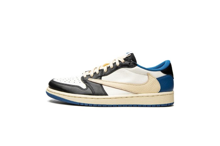 Travis Scott x Fragment Design x Air Jordan 1 Low OG SP DM7866-140