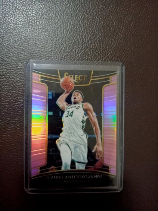 Giannis Antetokounmpo Select 限量10張首號 Pink Holo Silver 粉紅亮面 01/10