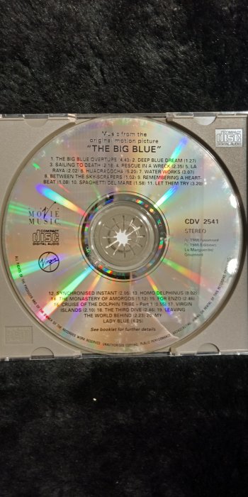 The Big Blue 碧海藍天~電影原聲帶 - 1988年進口版 - 保存佳 無IFPI 附側標 - 201元起標