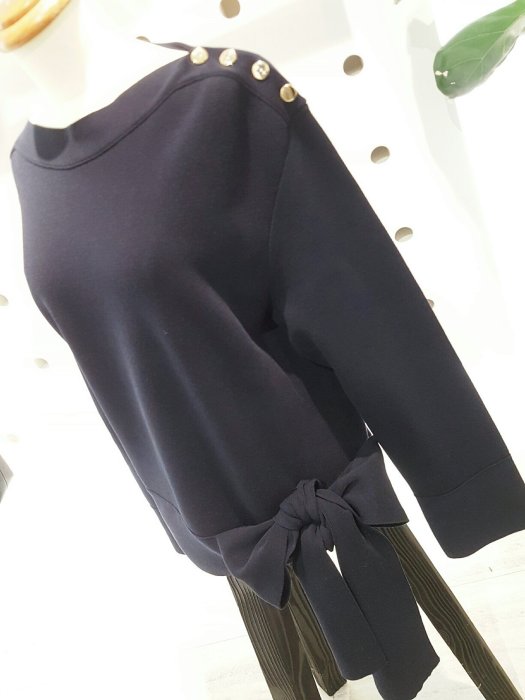 [ RainDaniel ] STELLA McCARTNEY 英國時尚品牌 海軍藍 蝴蝶綁帶ㄧ字領棉衫