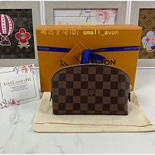 Louis Vuitton. Hoxton Damier on Mercari  Louis vuitton, Louis vuitton  crossbody bag, Vuitton