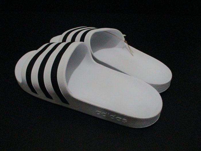 【喬治城】ADIDAS ADILETTE AQUA 運動拖鞋 男女/款 正品公司貨 白黑 F35539