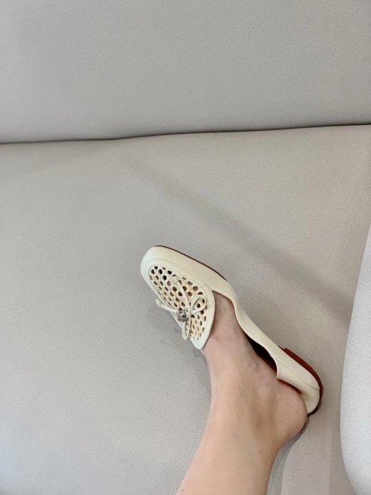 ╭☆包媽子店☆ TORY BURCH Charm Woven Loafer 夏季牛皮休閒鞋新品 ((上班好穿))