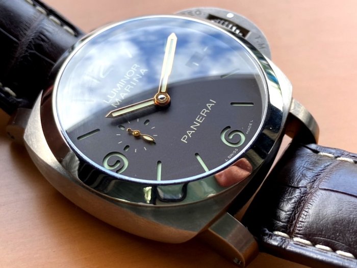 飛馬當舖 售 PANERAI 沛納海 LUMINOR MARINA PAM351  三日鍊 44mm 金色指針 鈦金屬