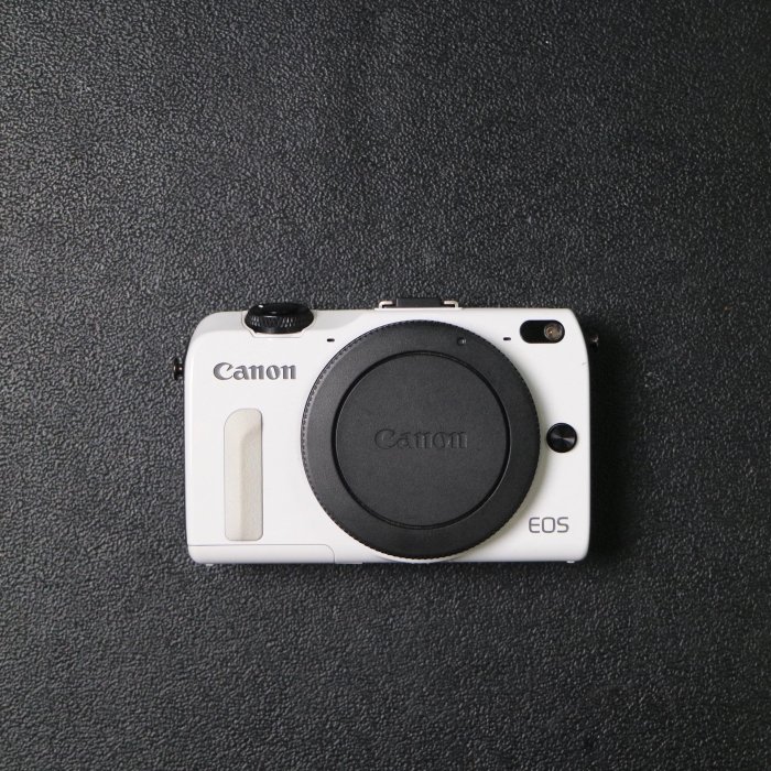 Canon/佳能EOS M2 白色熊貓機 完美成色 微單反照