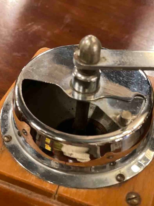 荷蘭古董PeDe手工實木鍍鉻手搖咖啡磨豆機  #122124
