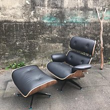 【 一張椅子 】 經典名椅 Eames, Charles & Ray Lounge Chair and Ottoman