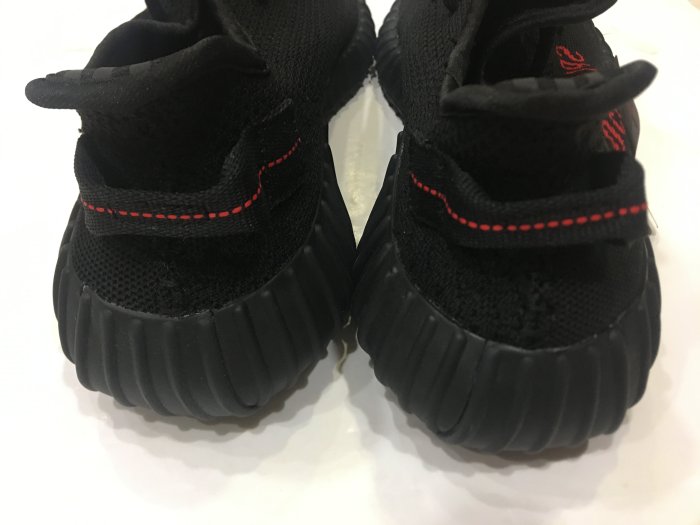 Adidas X Kanye West 經典球鞋Yeezy Boost 350