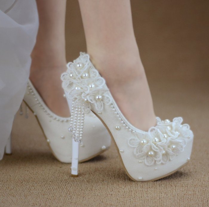 花朵水鑽2023新娘鞋結婚鞋新娘敬酒鞋 白色婚鞋公主蕾絲高跟鞋