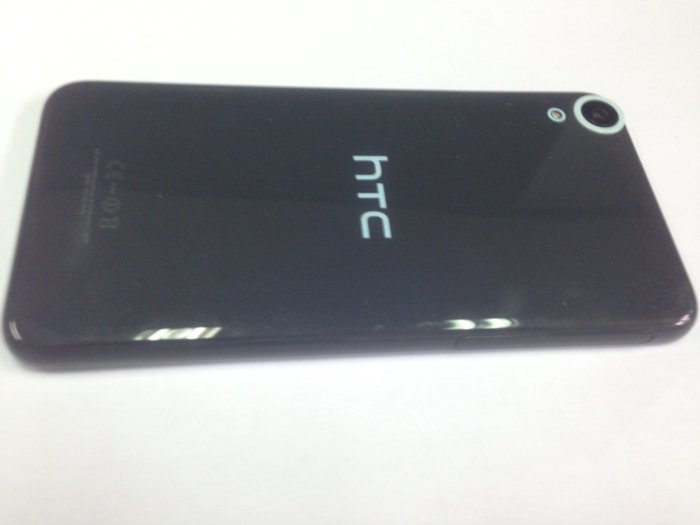 HTC Desire 820 dual sim  5.5吋 四核心 1300萬 4G 送Sd卡16G