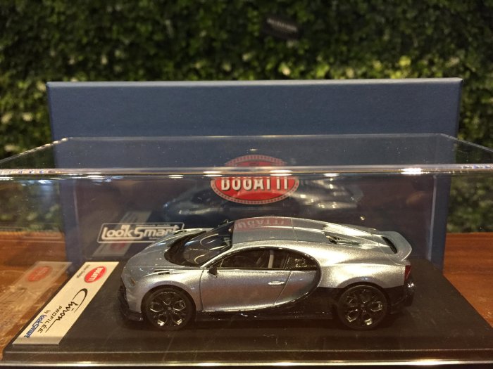 1/43 LookSmart Bugatti Chiron Profilee Argent LS545A【MGM】