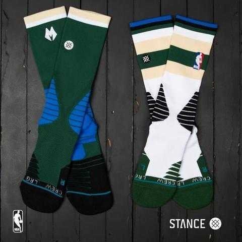 老K運動潮品 STANCE 559 NBA BUCKS LOGO 密爾瓦基公鹿 球隊 職業籃球襪 中筒襪 M號 字母哥