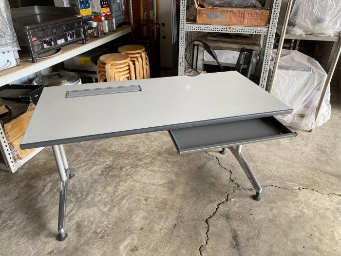 彰化二手貨中心(原線東路二手貨)----- 震旦設計 140cm辦公桌