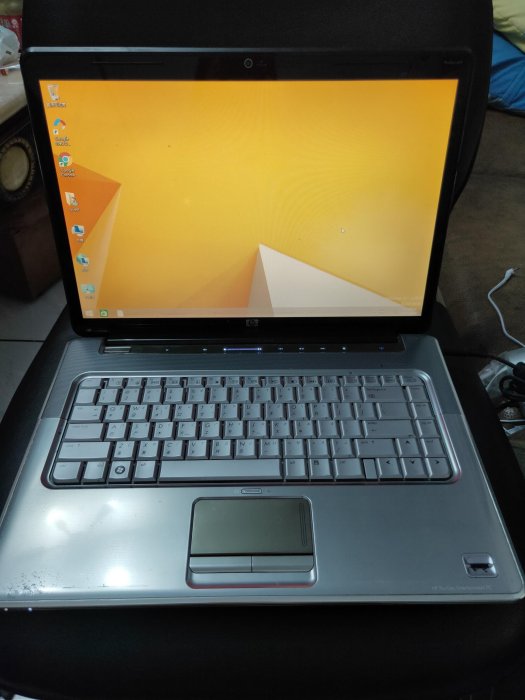 【電腦零件補給站】HP Pavilion dv6 15.4吋雙核獨顯效能 Windows 8