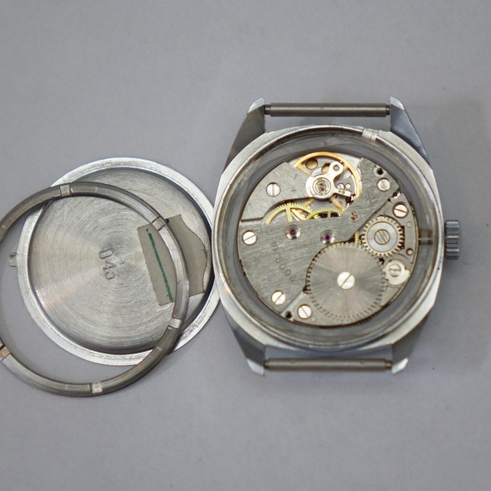 早期 / 蘇聯名錶 / 手上鏈機械錶 / 庫存新錶【一元起標】