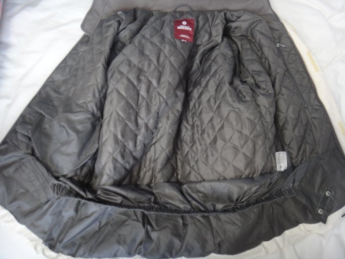 jacob00765100 ~ 正品 DESCENTE 米色 豐厚羽絨雪衣/外套 size: 9