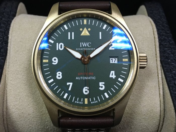 【玩錶交流】全新品 IWC 萬國錶 噴火戰機飛行員 IW326802 青銅錶 2024/3月