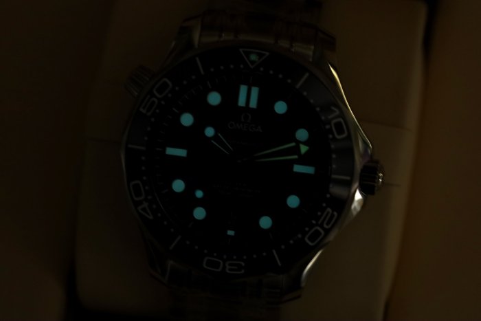 OMEGA 歐米茄 手錶 機械錶 42mm 黑海馬300 陶瓷圈 潛水錶 210.30.42.20.01.001
