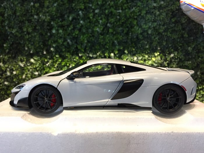 1/18 AUTOart McLaren 675LT Silica White 76046【MGM】