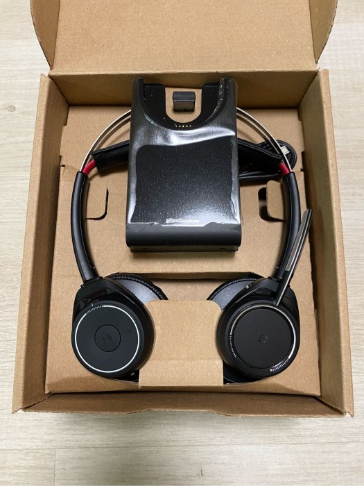 繽特力Plantronics Voyager Focus UC B825-M 無線藍牙立體聲主動降噪耳機-亂賣價| 奇摩拍賣
