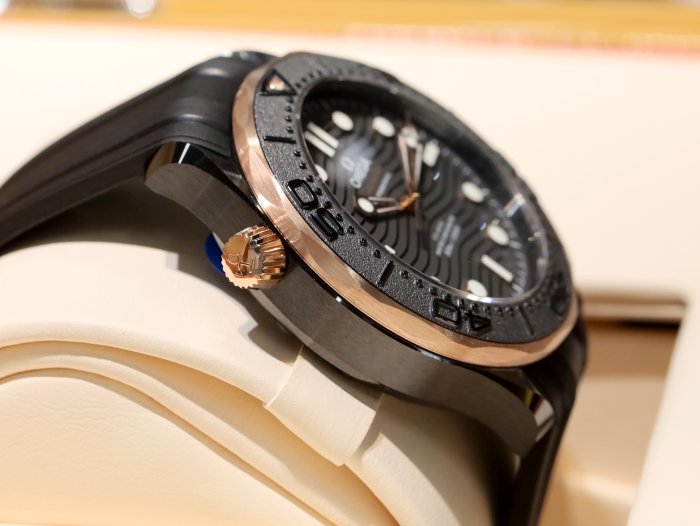 OMEGA 歐米茄 手錶 機械錶 43.5mm 海馬300 陶瓷錶殼 210.62.44.20.01.001