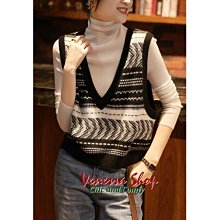 VENESSA~ MO 新款 輕奢高端 優雅浪漫 舒適羊絨 小寬鬆V領針織衫背心馬甲 (E1434)