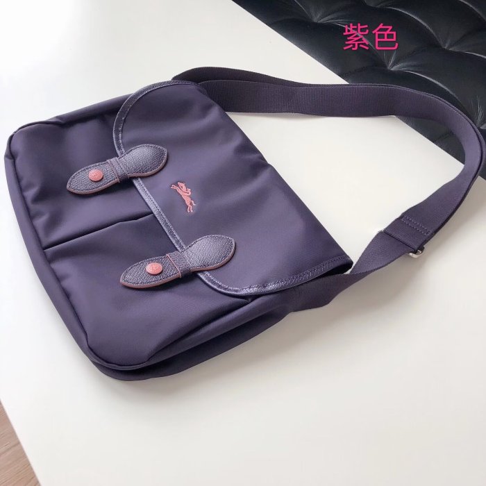 法國正品LONGCHAMP  Le Pliage 70週年刺繡飛馬限量版郵差包