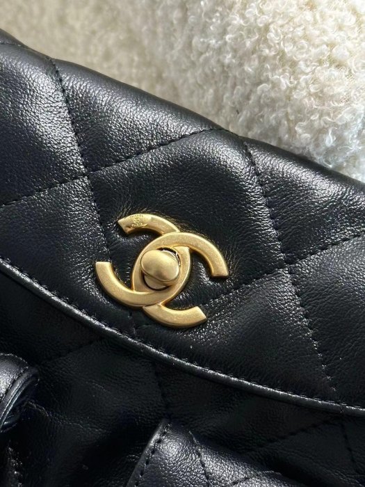 二手 Chanel 香奈兒 24P HOBO 黑色金扣小號郵差包