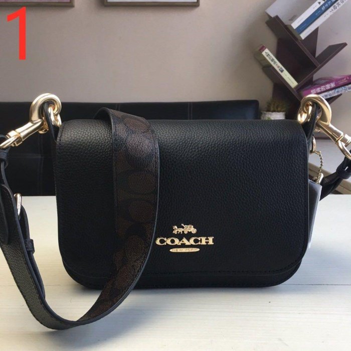 【包你喜歡代購】COACH 77979 新款素面牛皮寬肩帶 女生翻蓋郵差包  F77979