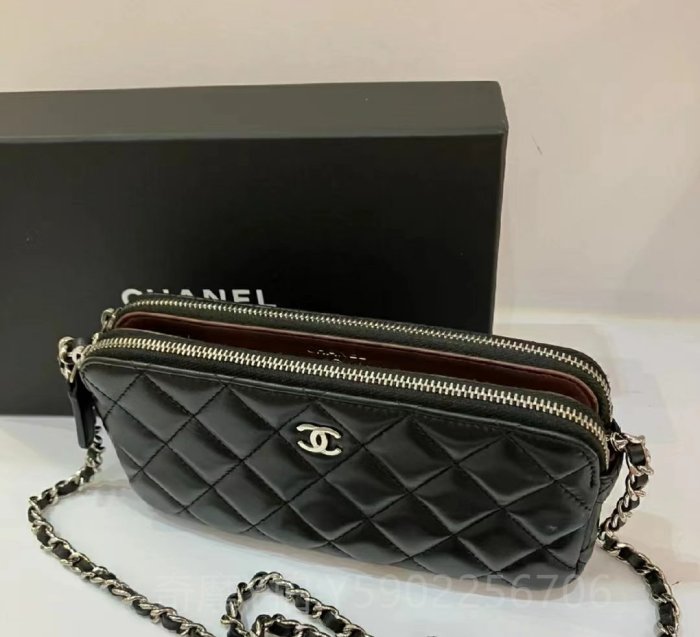 二手正品 Chanel  small leather 雙拉鍊 發財手機包 WOC包 鏈帶 珍珠鏈帶包  A82527