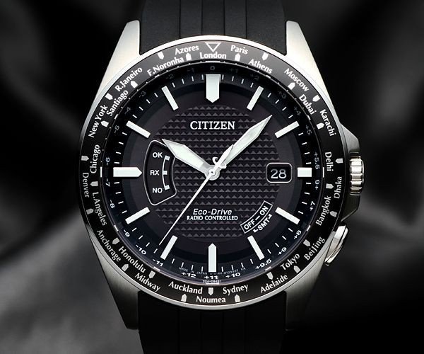 【金台鐘錶】CITIZEN 星辰 光動能5局電波時區藍寶石橡膠帶錶-黑色 CB0027-00E