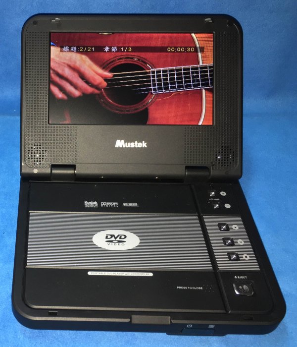 Mustek MP73 DVD 7吋 攜帶型影音播放機
