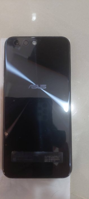 二手手機 ASUS ZENFONE 4 (ZE554KL) z01kd 3+32GB 背蓋有掉漆