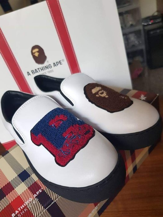 A Bathing Ape BAPE 白色刺繡貼布 懶人鞋 休閒鞋 SLIP ON 全新未穿 6號 24~24.5cm穿