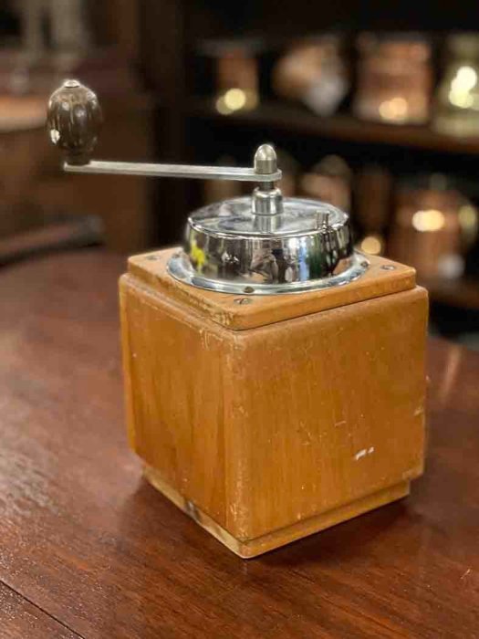 荷蘭古董PeDe手工實木鍍鉻手搖咖啡磨豆機  #122124