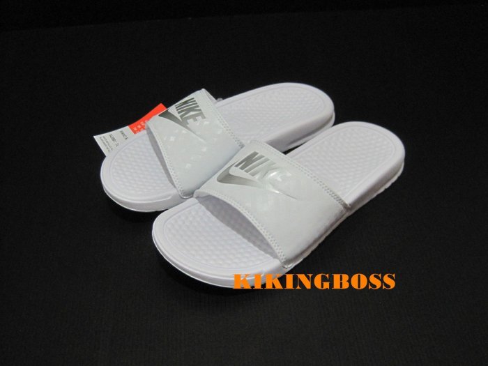 【喬治城】NIKE WMNS BENASSI 運動拖鞋 菱格 輕量 白色 343881-102