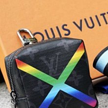 Louis Vuitton MP2467 Squ Pouch Rain 方型零錢包 彩虹