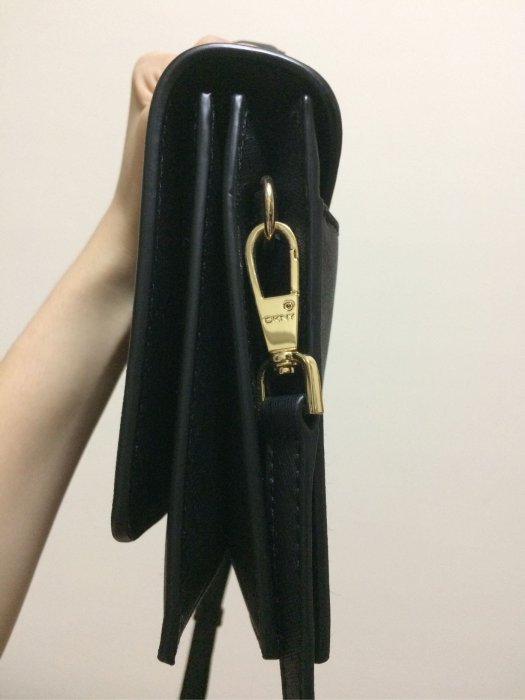 正品真品 DKNY 真皮 防刮牛皮 公事包 斜背包 手提包 黑色 金色 兩用包包