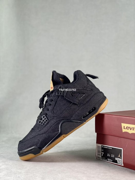 Air Jordan AJ4 Black CJ20   4  Levi’s x 男女鞋 AO2671-001